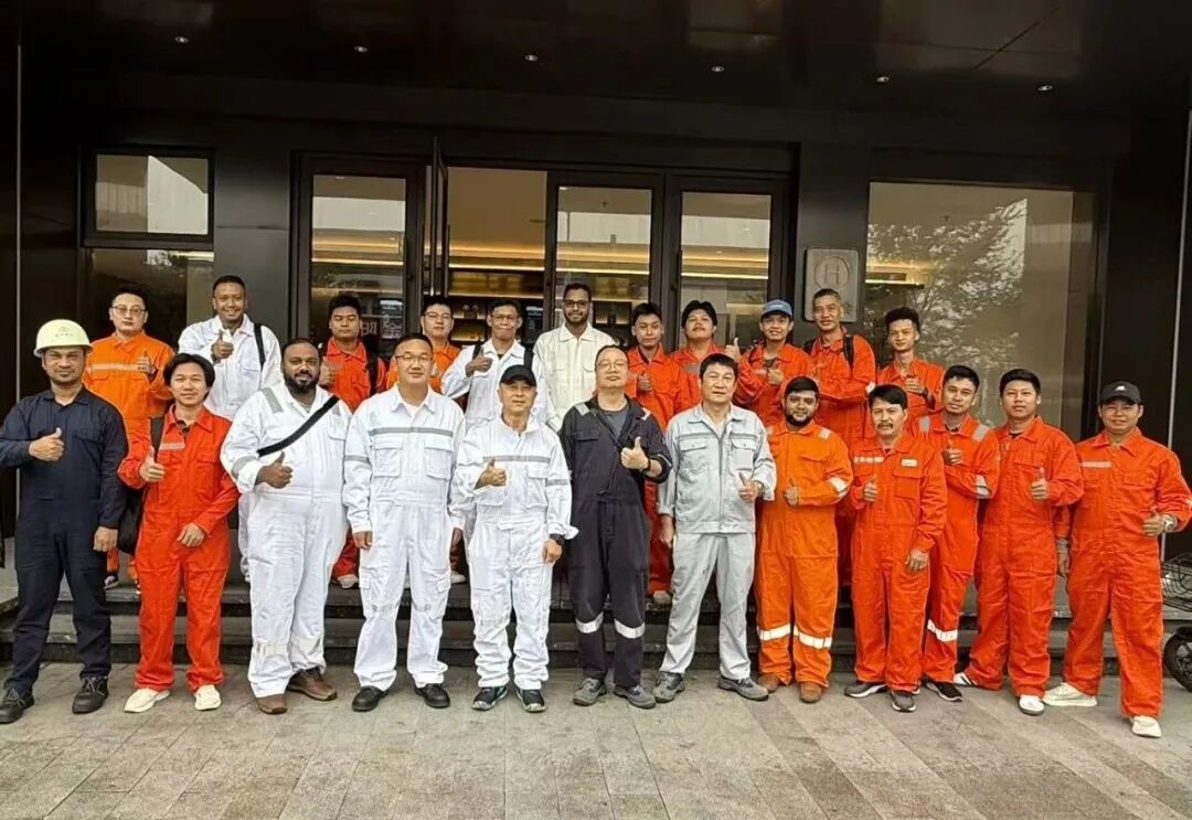 森海整套派员5万吨级油化新船“PACIFIC HORIZON”轮顺利启航！